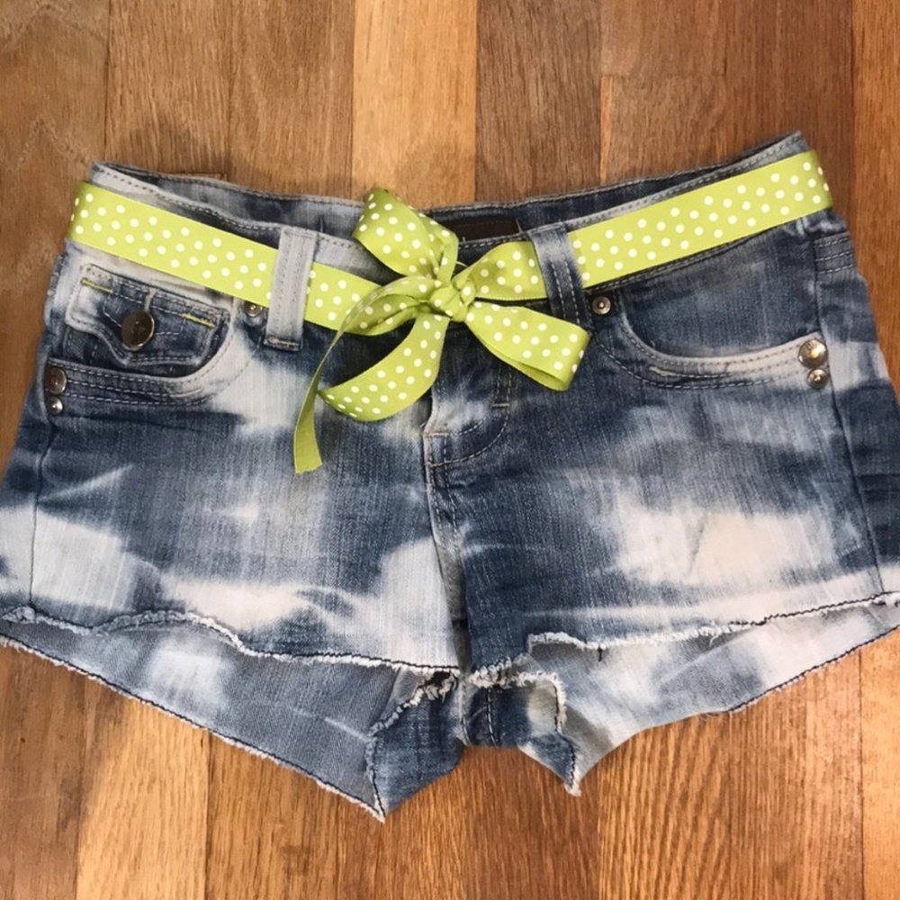 BU Shorty shorts size 3/4